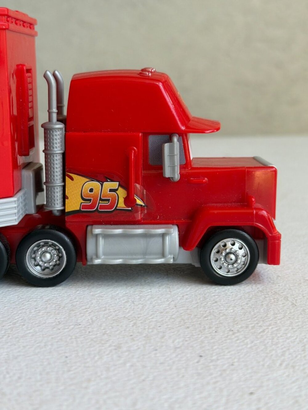 Disney Pixar Cars Lightning McQueen Mack Truck Diecast Toy With Rust-Eze Trailer - Picture 3 of 14